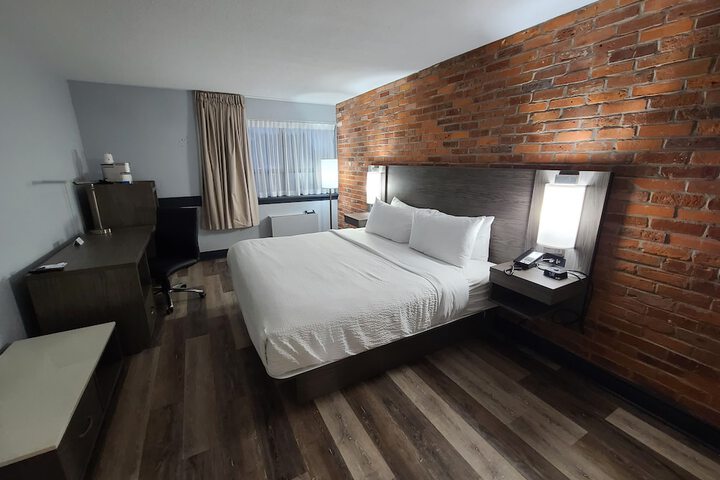 Room 40 of 53