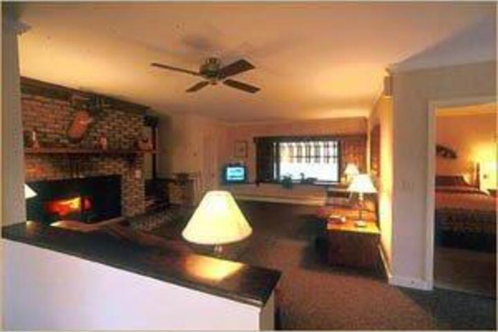 Room 32 of 48