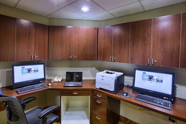 Business Center 64 of 64