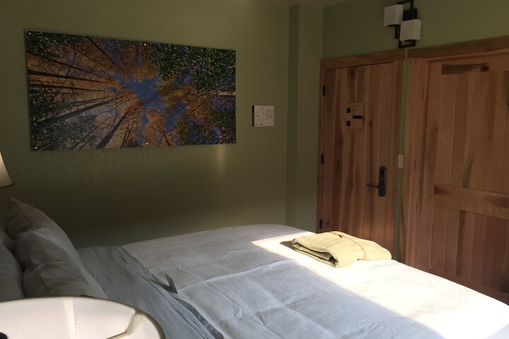Room 19 of 70