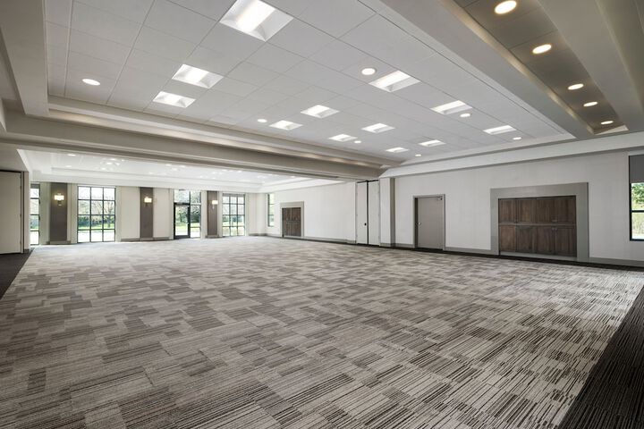Holiday Inn Cincinnati Liberty Way by IHG
