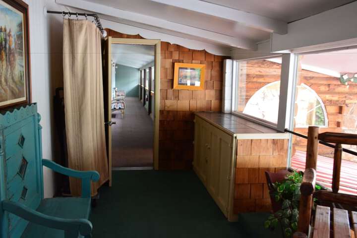 Sitzmark Chalet Inn