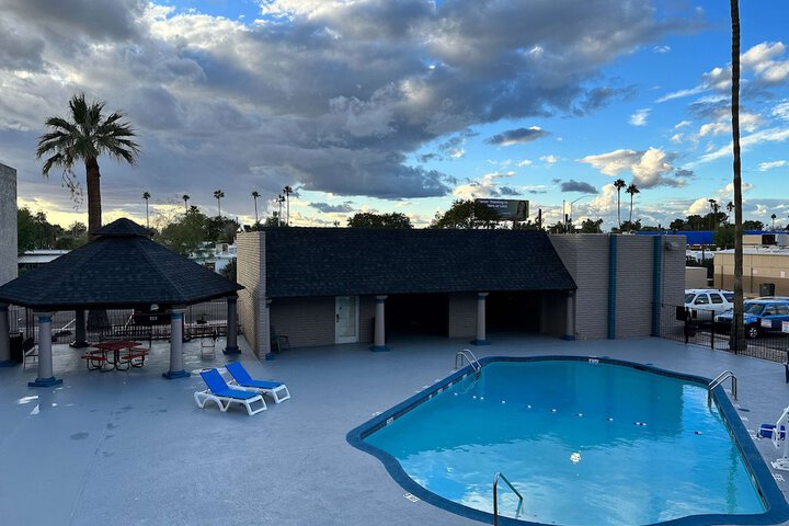 Hotel 2 of 25