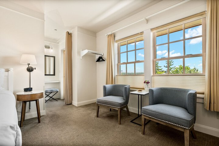 Room 55 of 76