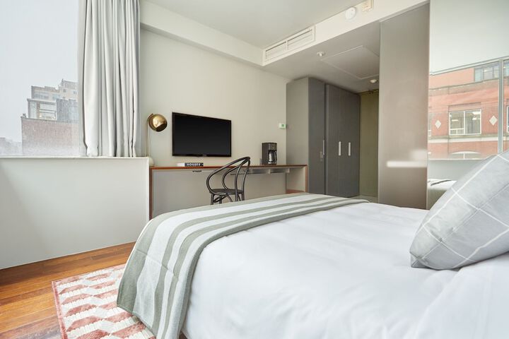 Room 12 of 70