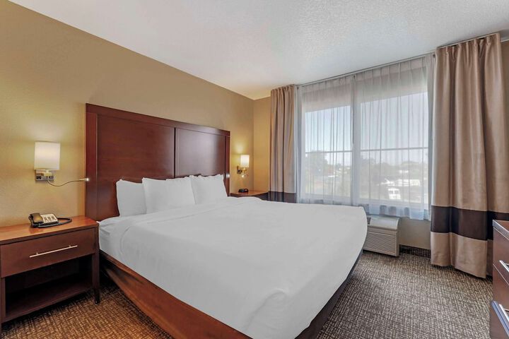 Comfort Inn Lathrop - Stockton Airport