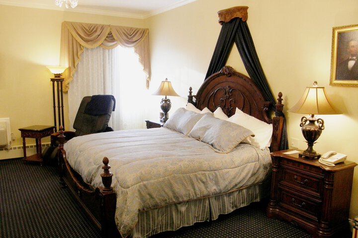Room 30 of 137
