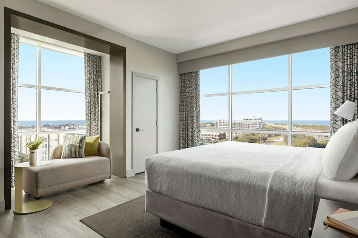 Hotel Alba Tapestry Collection by Hilton