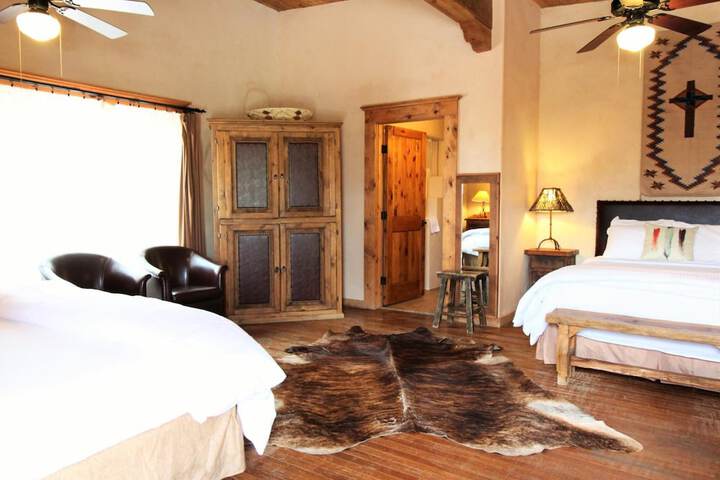 Room 27 of 54
