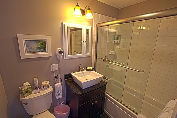 Room 150 of 200