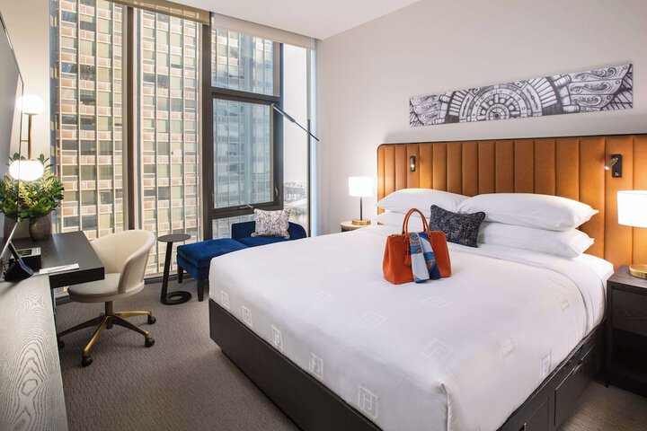 Room 32 of 45
