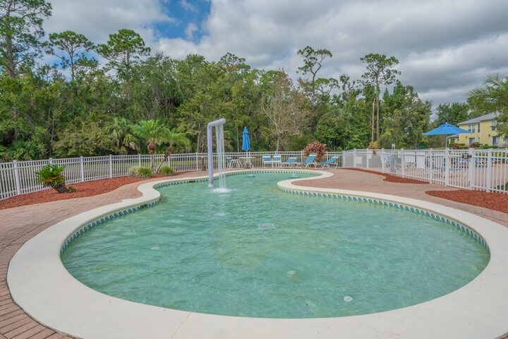 Barefoot Suites