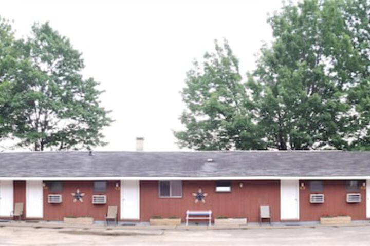 Lakeshore Motel Ice Lake