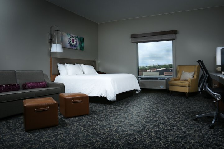 Room 12 of 41