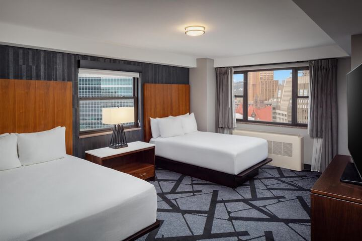 DoubleTree by Hilton Hotel & Suites Pittsburgh Downtown