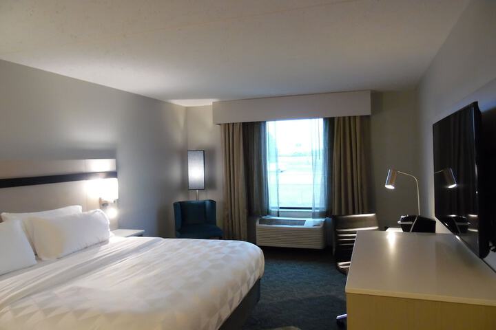Room 14 of 30