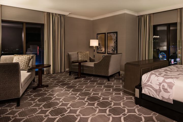 Room 127 of 197