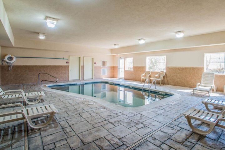 Pool 4 of 40
