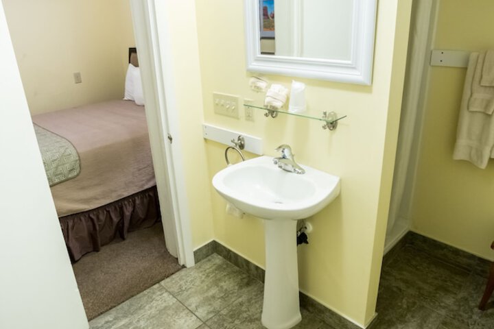 Room 163 of 187
