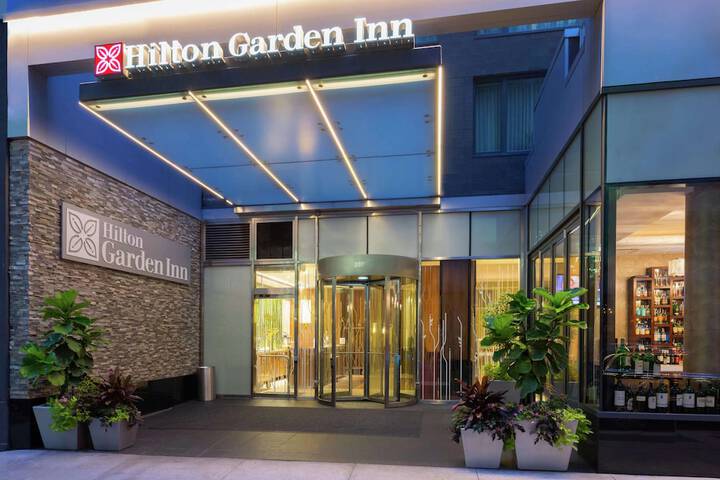 Hotel 4 of 41