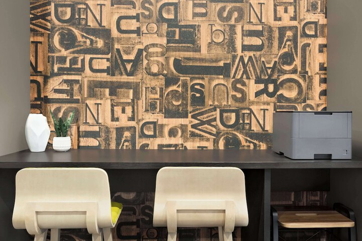 Business Center 46 of 46