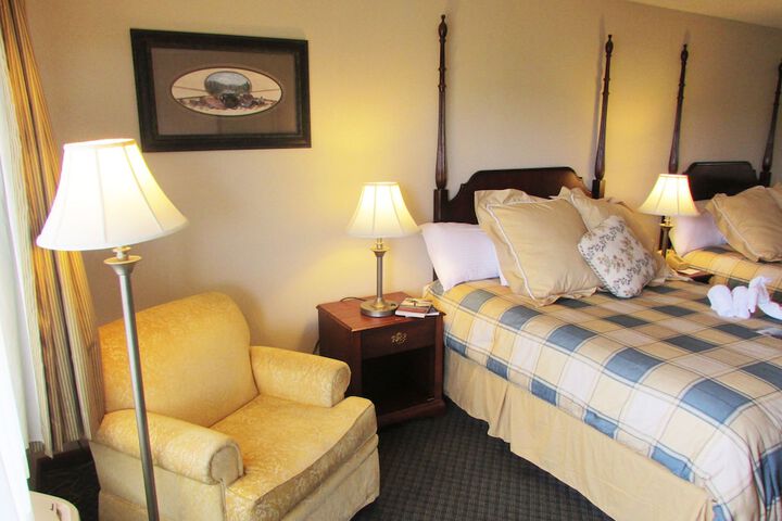 Room 48 of 80