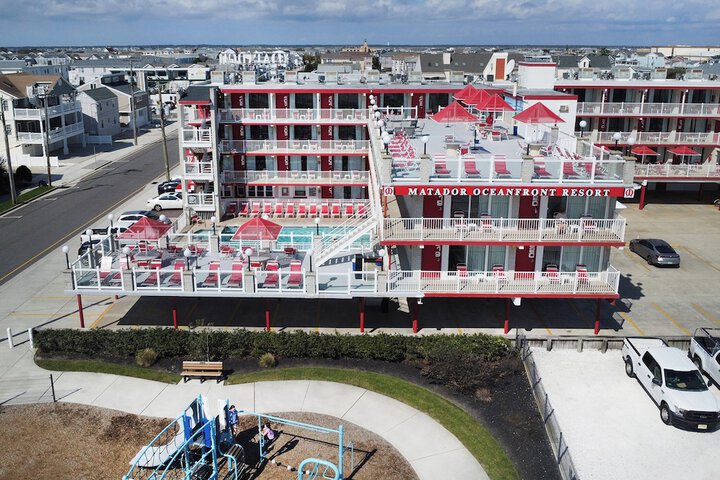 Matador Oceanfront Resort