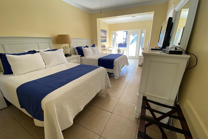 Coral Sands Inn