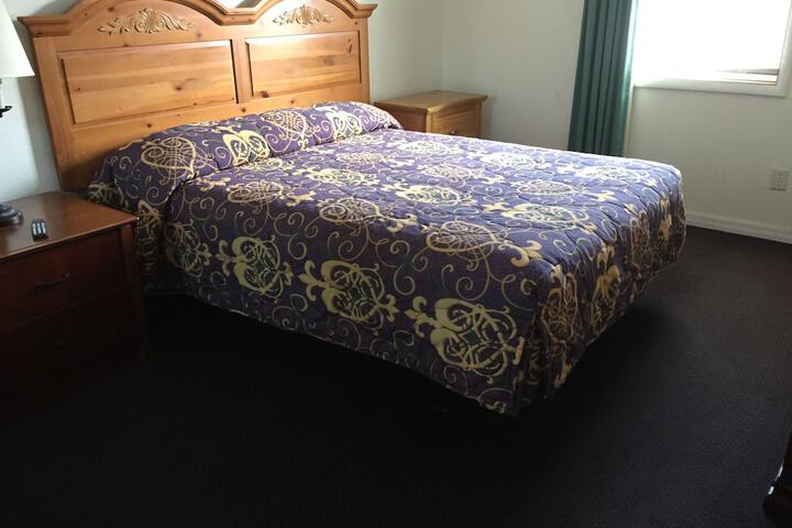 Room 6 of 7