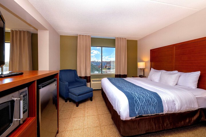 Room 25 of 34
