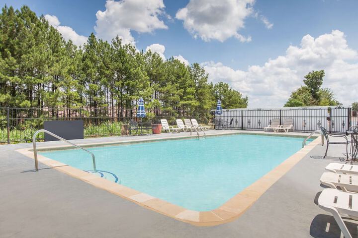 Pool 2 of 10