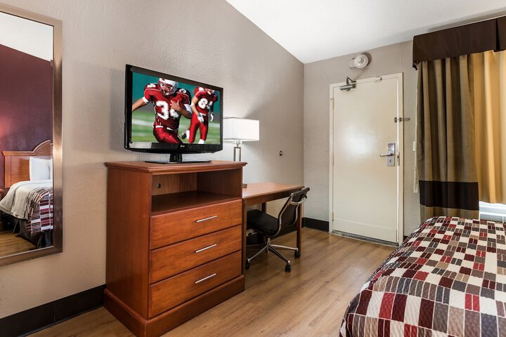Room 11 of 22
