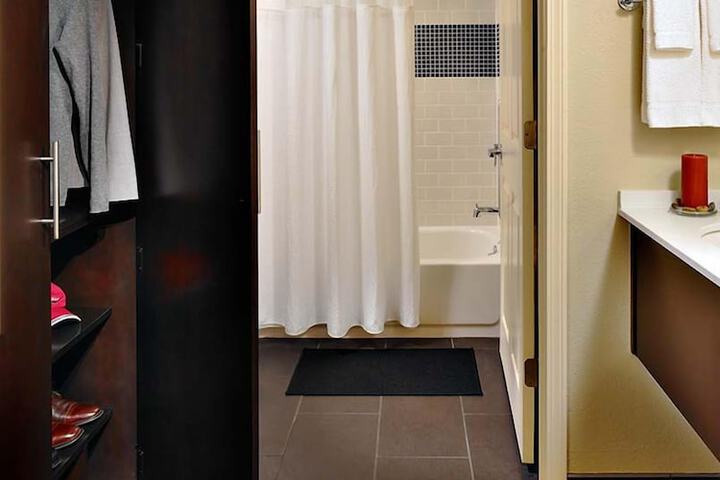 Staybridge Suites Houston Stafford - Sugar Land by IHG