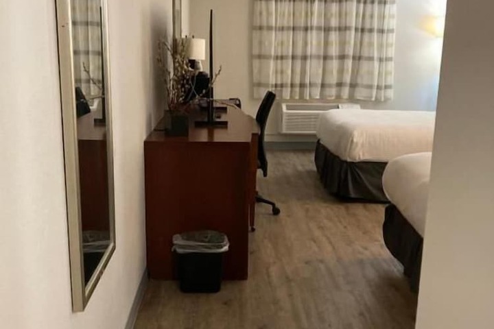 Room 22 of 31