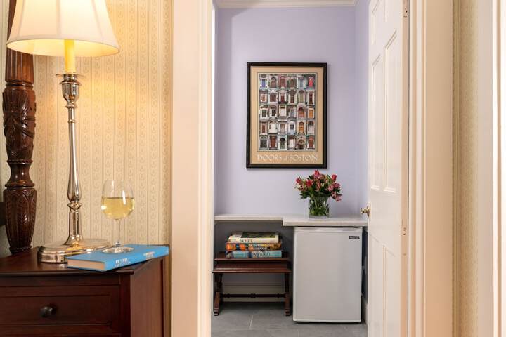 Room 27 of 121