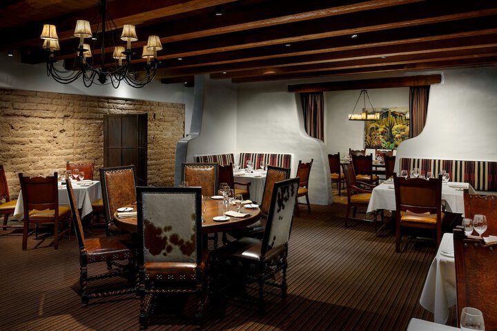 Dining 22 of 35