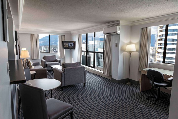 Room 91 of 242