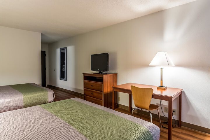 Room 30 of 35