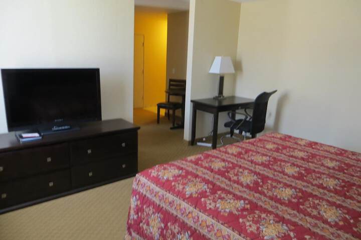 Room 12 of 38