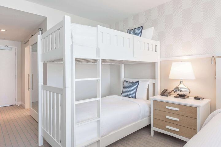 Room 86 of 123