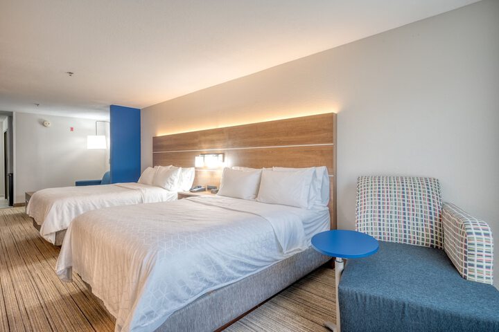 Room 20 of 37