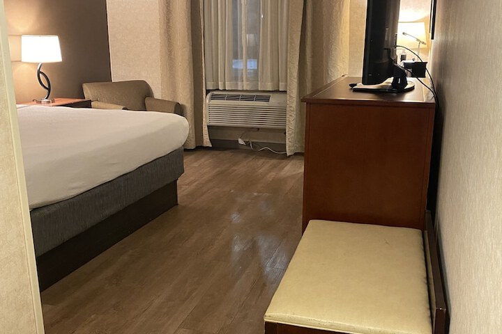 Room 55 of 82