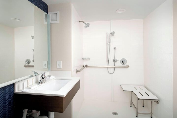 Room 15 of 20