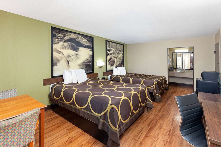 Room 17 of 26