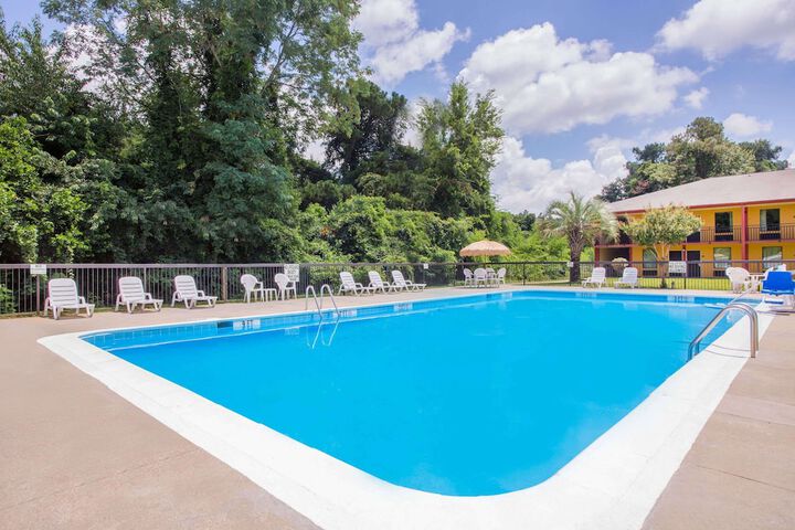 Pool 4 of 20
