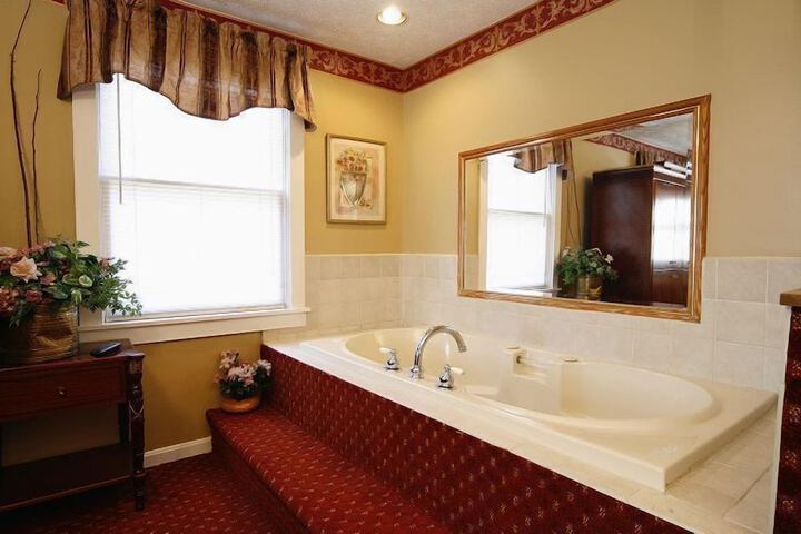 Room 10 of 71