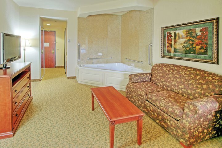 Room 38 of 63