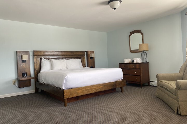 Room 110 of 294