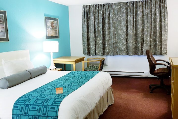 Room 17 of 40