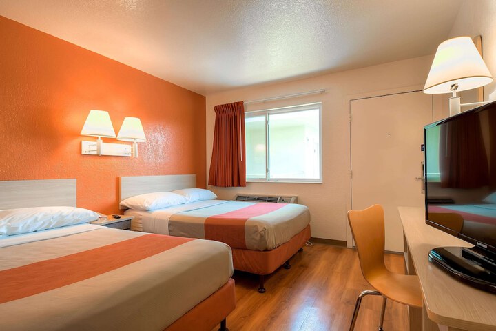 Motel 6 Westminster South - Long Beach